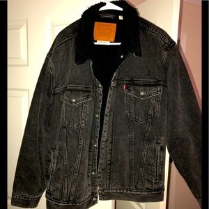 Brand new Levi’s premium Sherpa denim coat XL